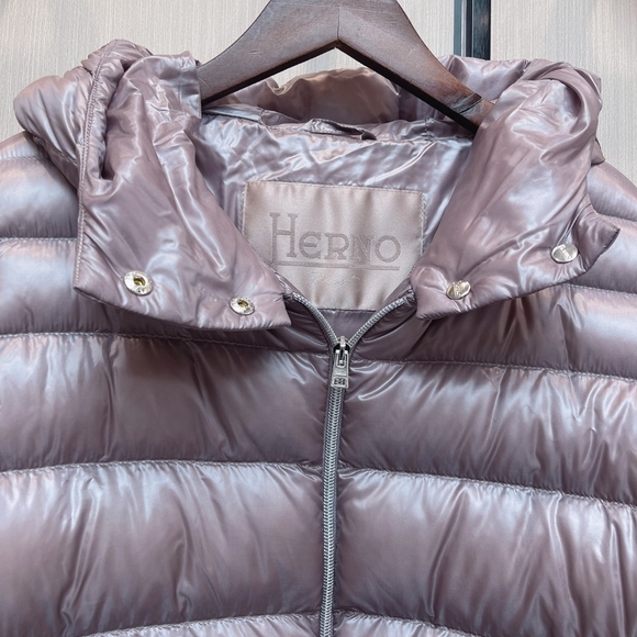 Herno RESORT BOMBER JACKET IN NYLON ULTRALIGHT - Picture 11 of 12